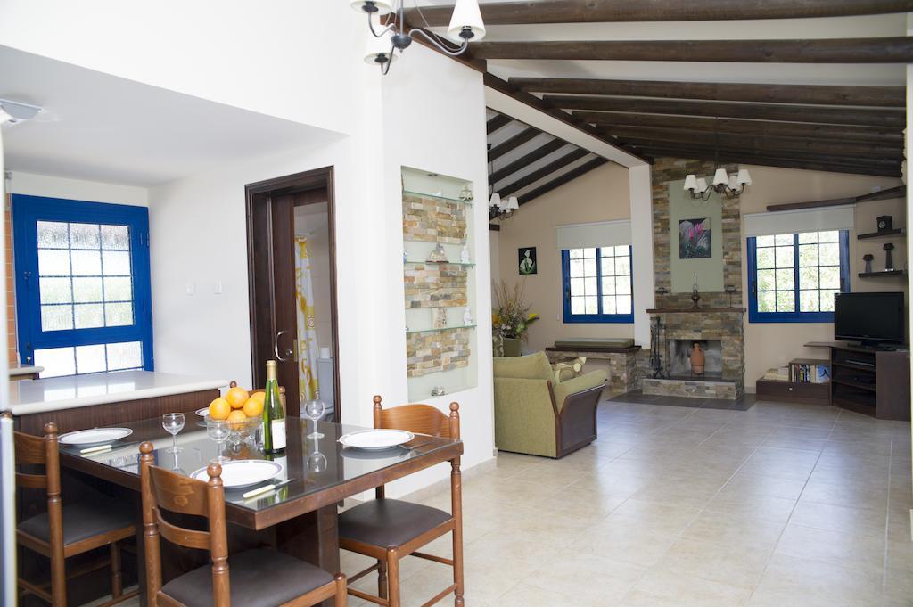 Akamas Edge Villas Polis Phòng bức ảnh